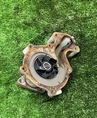 Ford Focus Water pump