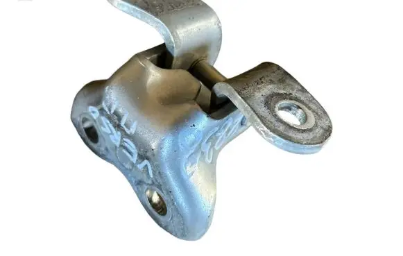 Toyota Corolla Verso E121 Front door lower hinge 