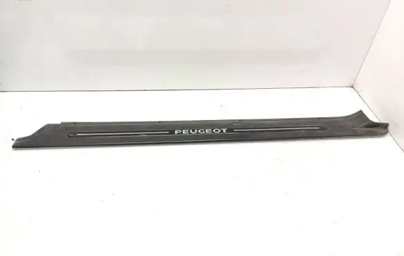 Peugeot 406 Front sill trim cover ZU06480410 016161