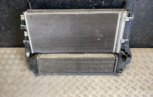 BMW 2 F45 Coolant radiator 927120704