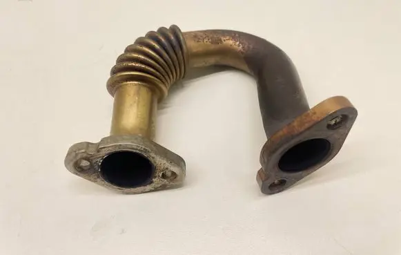 Volkswagen Touran II Engine coolant pipe/hose