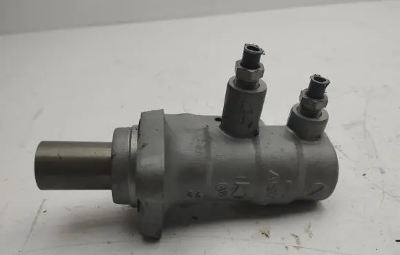 Volvo S80 Master brake cylinder