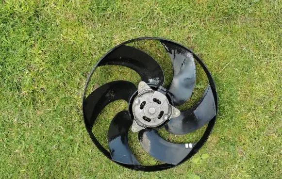 Renault Clio II Electric radiator cooling fan 847609T