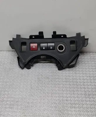 Peugeot Partner A set of switches 9680931977 04157T06 63110656