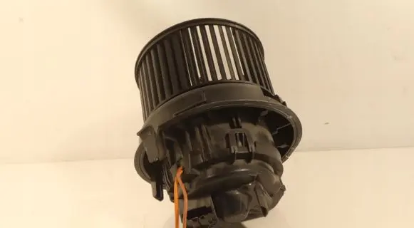 Toyota Aygo AB40 Heater fan/blower T918262