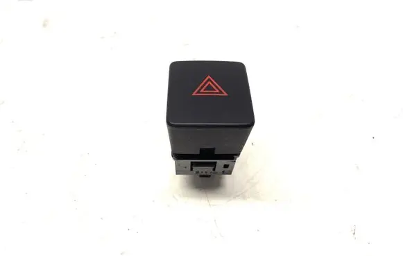 Nissan Qashqai Hazard light switch 02010 31114