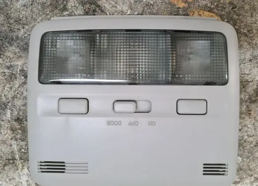 Toyota Avensis T250 Front seat light