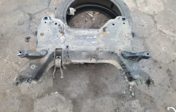 Peugeot 308 Front axle beam 