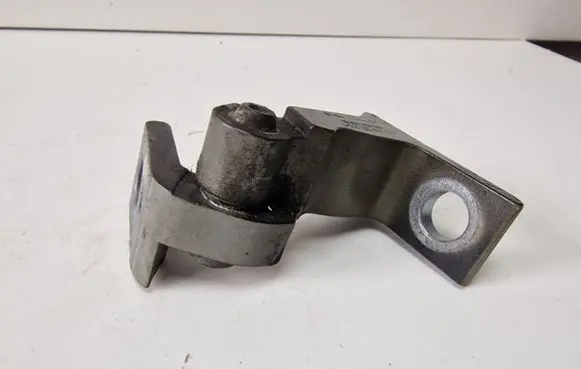 Audi A6 S6 C7 4G Front door lower hinge 4G0831401B