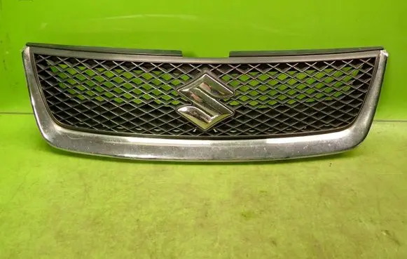Suzuki Grand Vitara II Front bumper upper radiator grill 