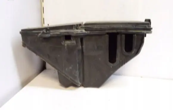 Mercedes-Benz C W202 Fuse box cover 2085400050