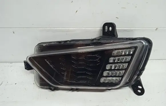 Volkswagen Polo VI Front fog light 89250861 2G0941662B08S 2G0941662B