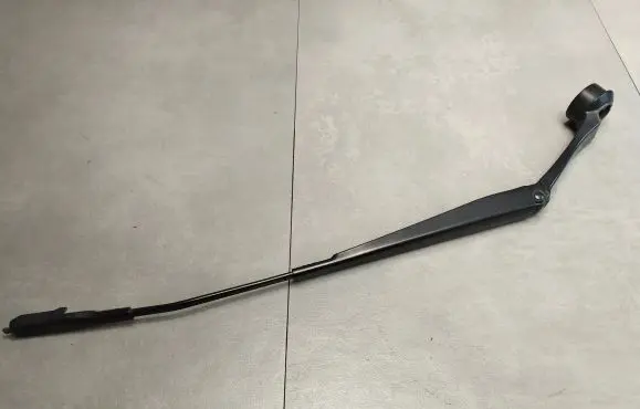 Ford Mondeo MK V Windshield/front glass wiper blade DS7317C495AD
