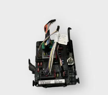 Citroen Berlingo Fuse module 9650618280