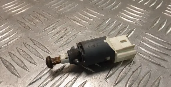 Renault Scenic II - Grand scenic II Brake pedal sensor switch 8200168238