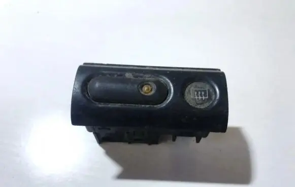 Windscreen/window heater switch
