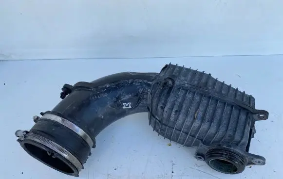 Volvo V40 Intake resonator 31319692