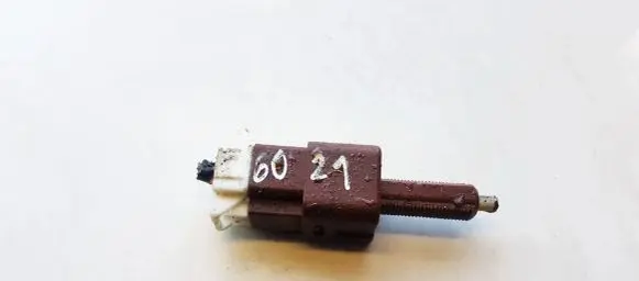 Nissan Qashqai+2 Brake pedal sensor switch