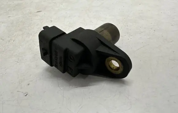 Mercedes-Benz E W211 Camshaft position sensor A0031539728