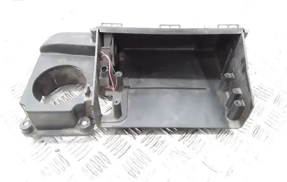 Land Rover Discovery 3 - LR3 Other engine bay part YPC001315 YPC0013154