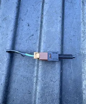 Infiniti FX Brake pedal sensor switch NILES 1610H
