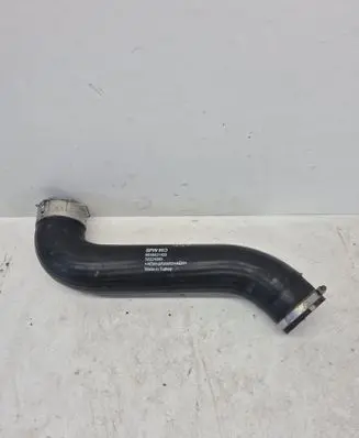 Volvo XC40 Intercooler hose/pipe 32224390