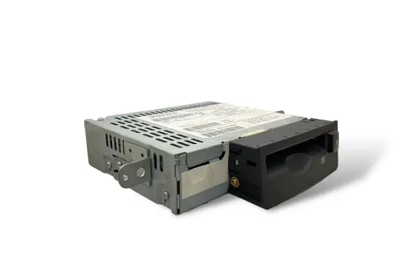 Volvo XC90 CD/DVD changer 306575521 30657552