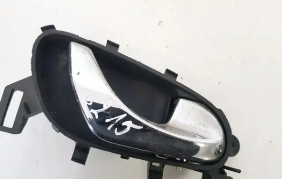 Nissan Qashqai Front door interior handle 806704ea1A