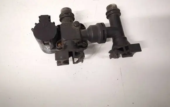 Opel Astra G Coolant heater control valve 90559837