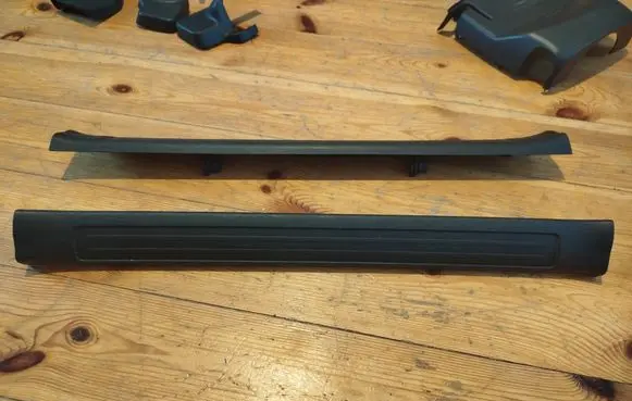 Mazda 3 II Front sill trim cover BBM468720 K3006