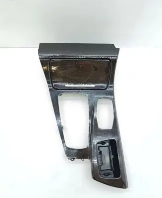 BMW 5 F10 F11 Cup holder front 9206389