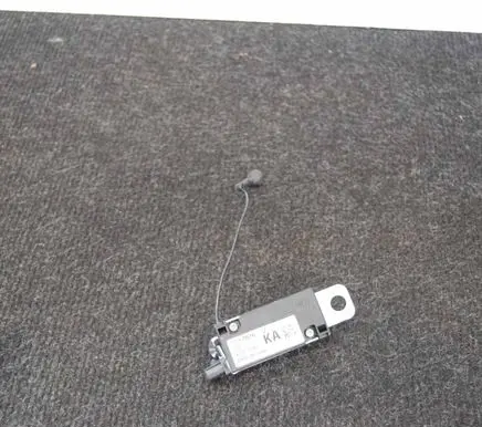 Opel Zafira C Aerial antenna amplifier 13367026421251063