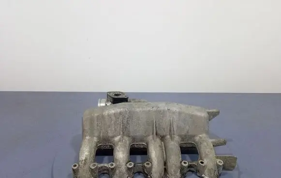 Volkswagen Transporter - Caravelle T4 Intake manifold 074129713K