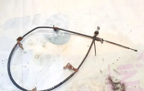 Handbrake/parking brake wiring cable