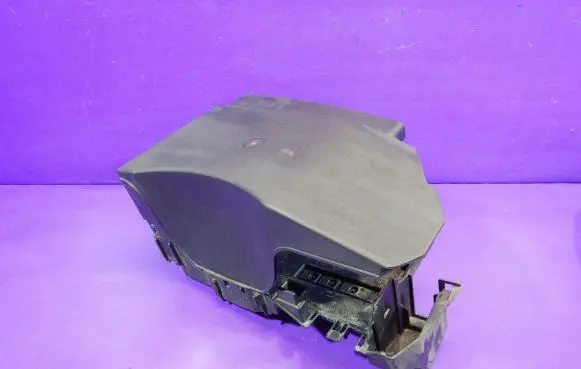Opel Signum Battery box tray 24413806