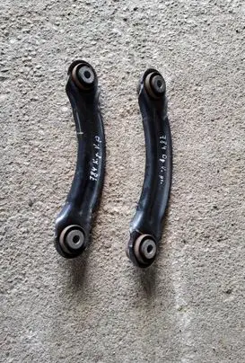 Dodge Challenger Rear control arm