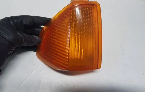 Ford Escort Front indicator light 11639631D