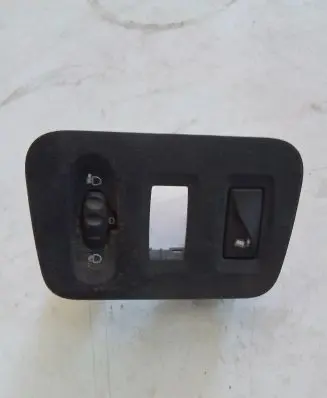 Renault Master III Headlight level height control switch 684950001r