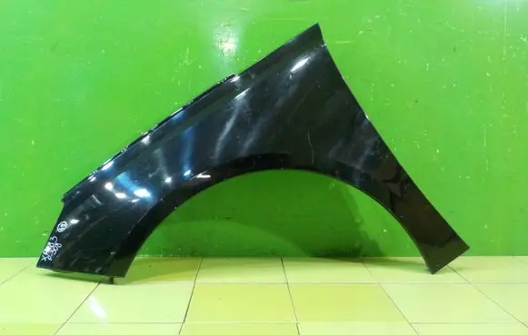 Peugeot 308 Fender PRZOD XP183