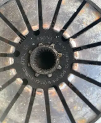 Dodge Caliber Clutch pressure plate 05106017AA