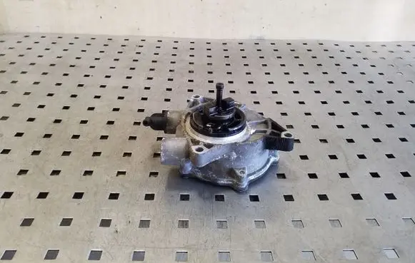 Chevrolet Captiva Vacuum pump 25183189 9140300110