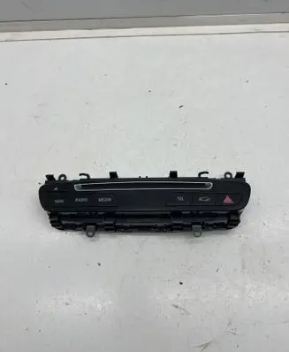 Mercedes-Benz C W205 Head unit multimedia control A2059055201 HW133300 SW132800