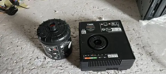 BMW iX Tire air pump compressor 6898012 AIRCOMPRESSOR
