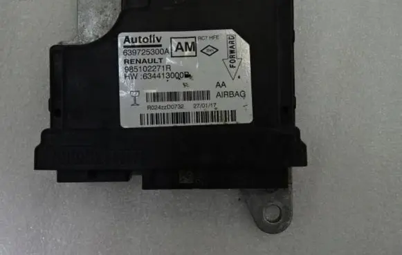 Renault Kadjar Airbag control unit/module 639725300A