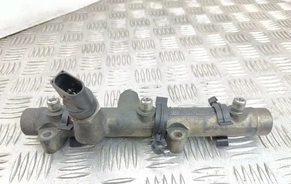 Volkswagen Phaeton Fuel main line pipe 059130089D