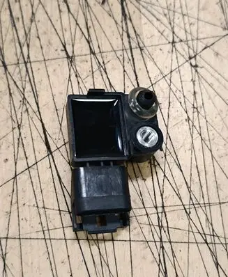 BMW 7 F01 F02 F03 F04 Airbag deployment crash/impact sensor 65779159311 9159311 17034591