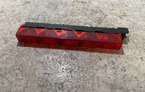 Ford Mondeo Mk III Third/center stoplight 1S7113A613AE