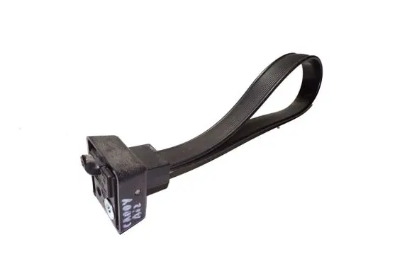 Volkswagen Caddy Rear door handle trim 7H0829621