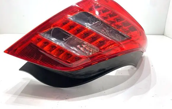 Peugeot 508 Rear/tail lights 9686293780