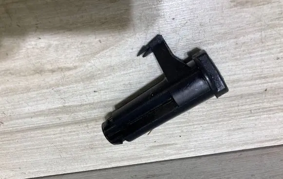 Ford Kuga II Radiator mount bracket GV618125CA